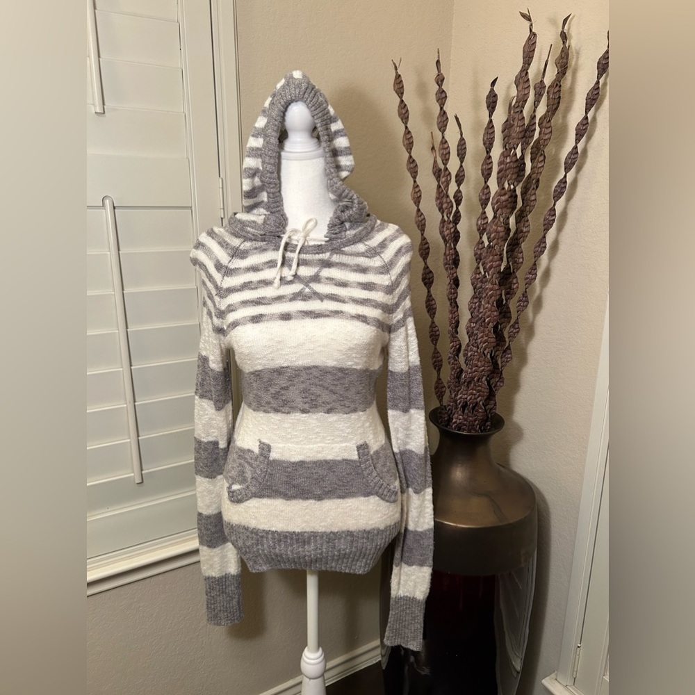 SO sweater